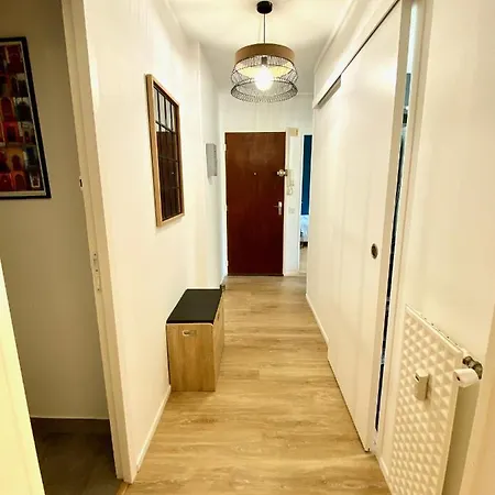 Saturne Yourhosthelper * Caen